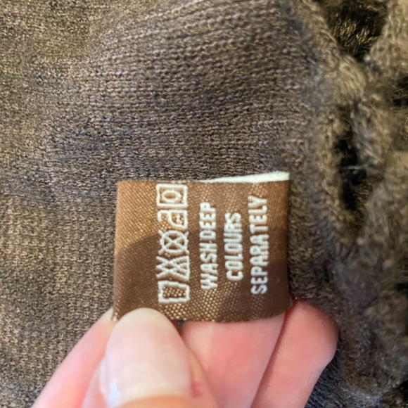 Brown Poncho - Picture 7 of 7